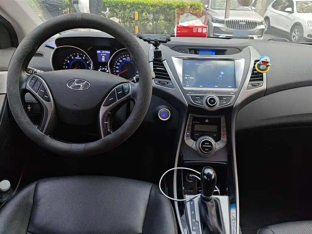 Hyundai Langdong 2015 1.6L Auto Exclusive фото 13