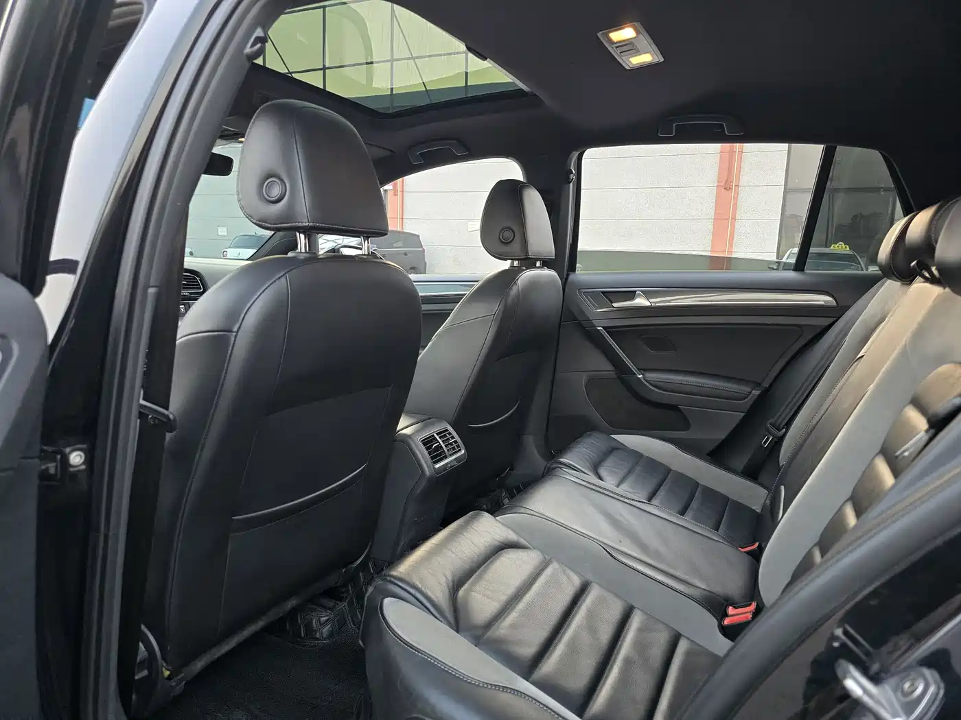 Volkswagen Golf 2018 280TSI Automatic R-Line Model фото 11