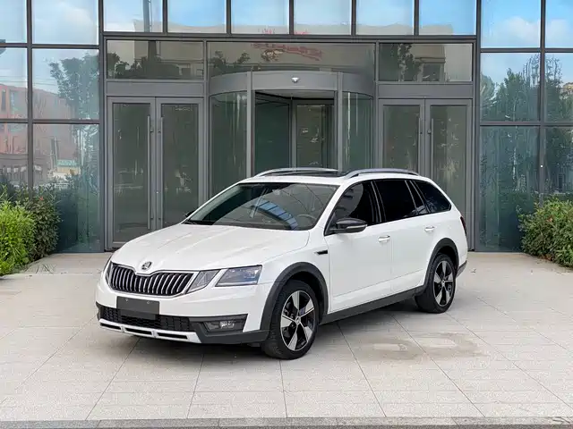  Škoda Octavia 2019 Wagon TSI280 DSG Flagship Edition China V