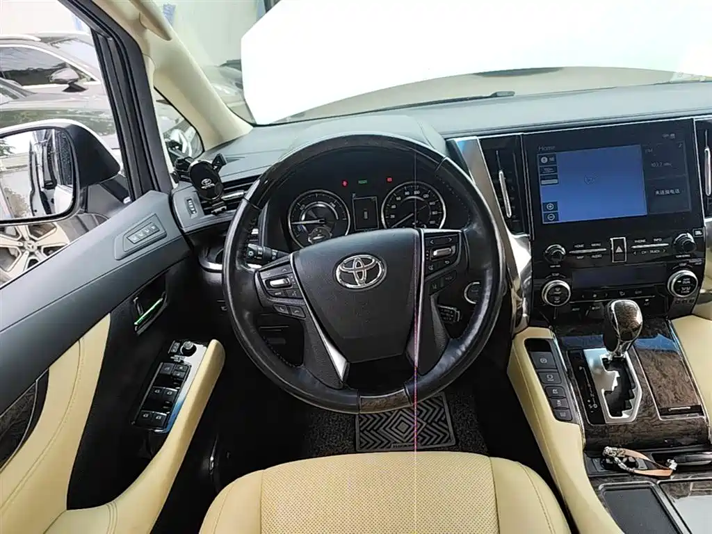 Toyota Alphard 2020 Hybrid 2.5L Premium Edition фото 7