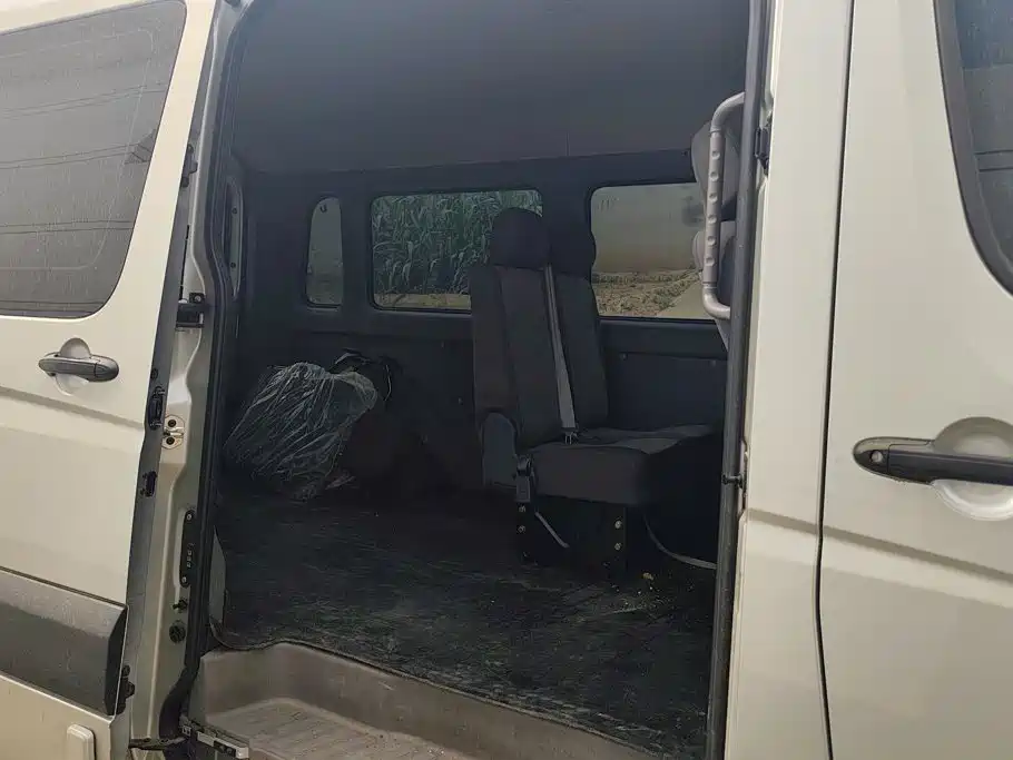 JAC Motors Star锐 2025 2022 2.0T Fuel King PLUS Express Edition Medium Wheelbase 7-Seater HFC4DB3-2E4