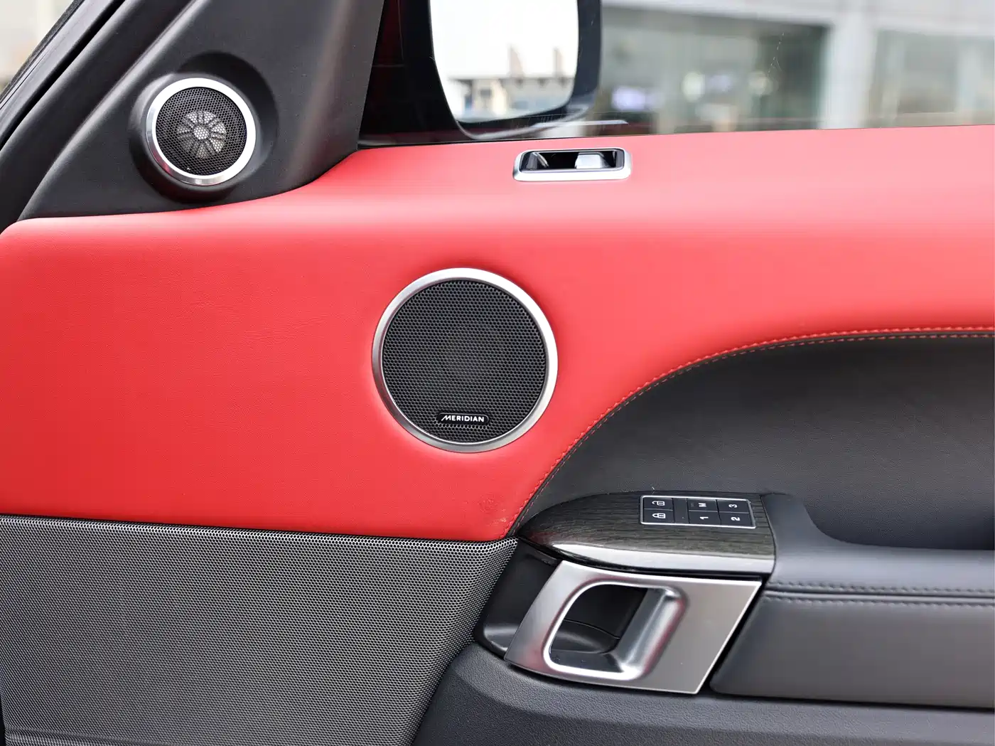 Land Rover Range Rover Sport 2021 3.0 L6 Gloss Black Edition фото 18