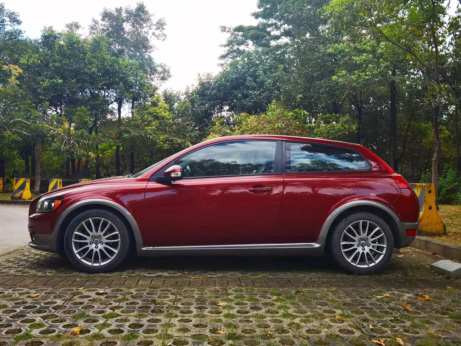 صورة 7 - Volvo C30