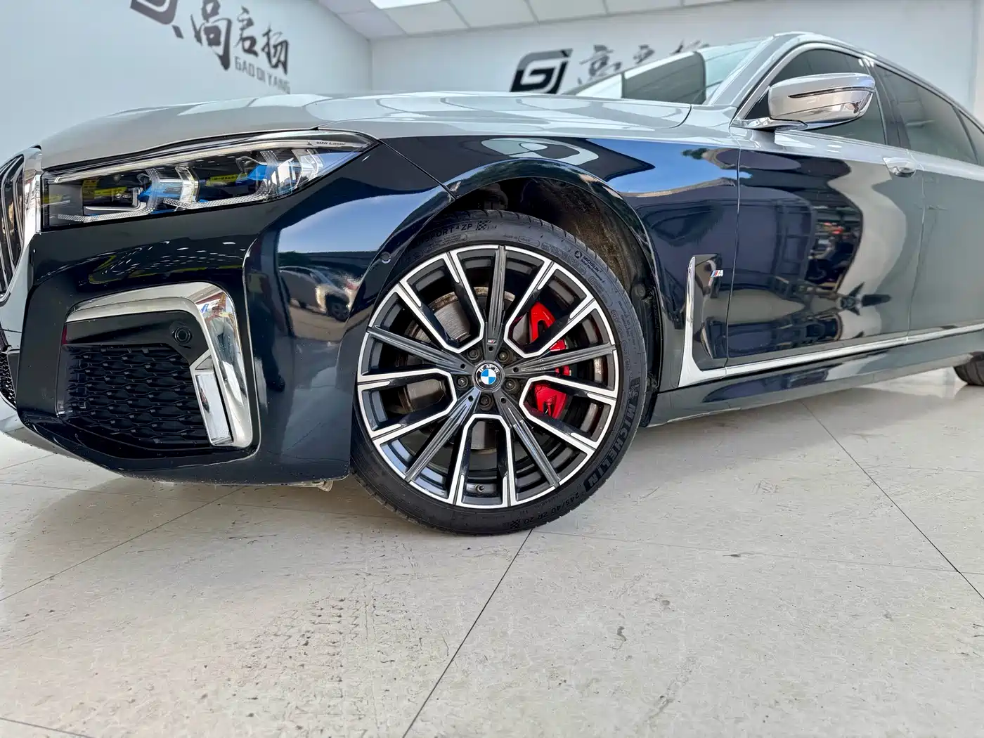 BMW 7 Series 2022 740Li xDrive Executive M Sport Package фото 18