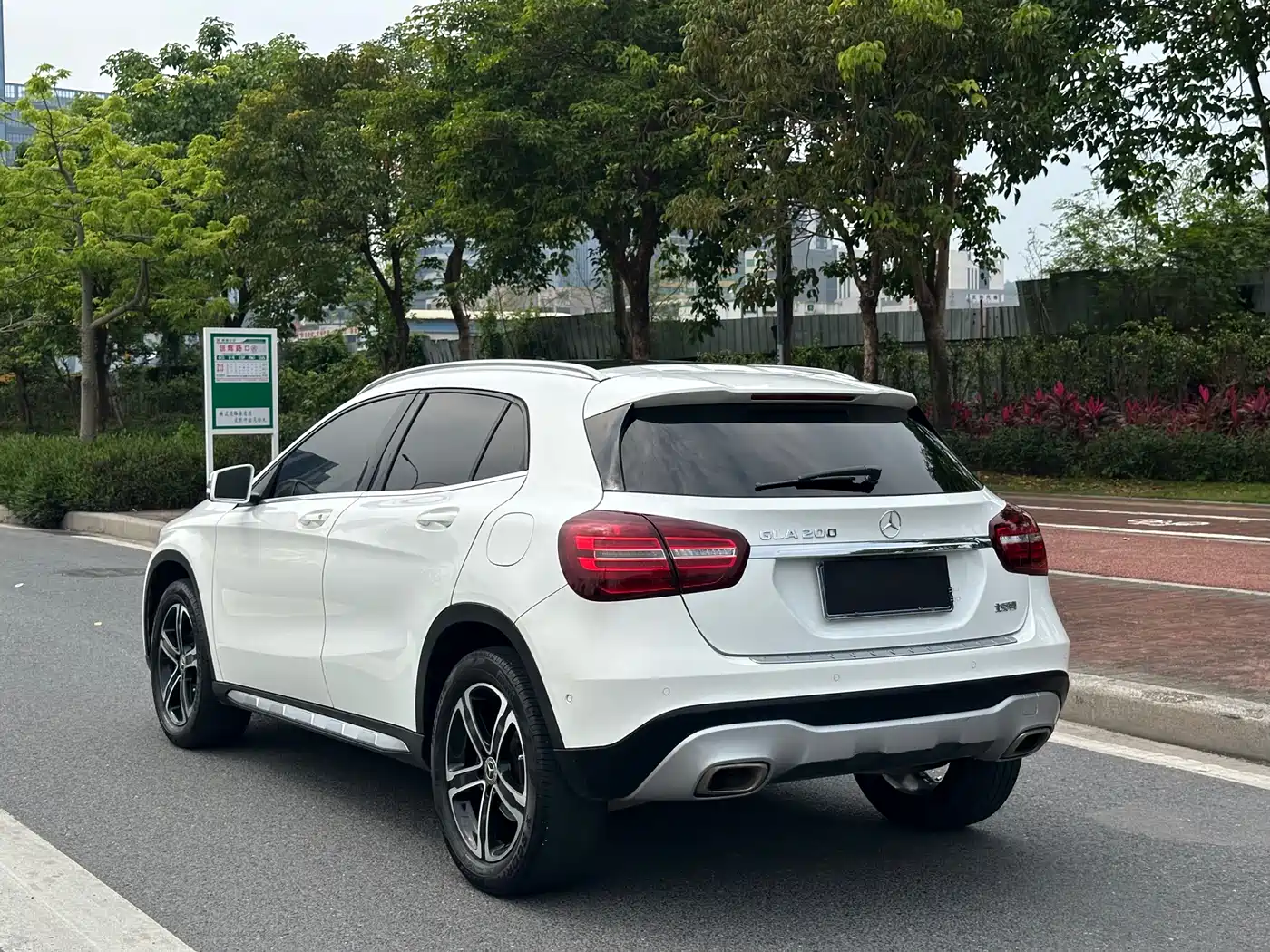 Mercedes-Benz GLA 2018 GLA 200 Fashion фото 6
