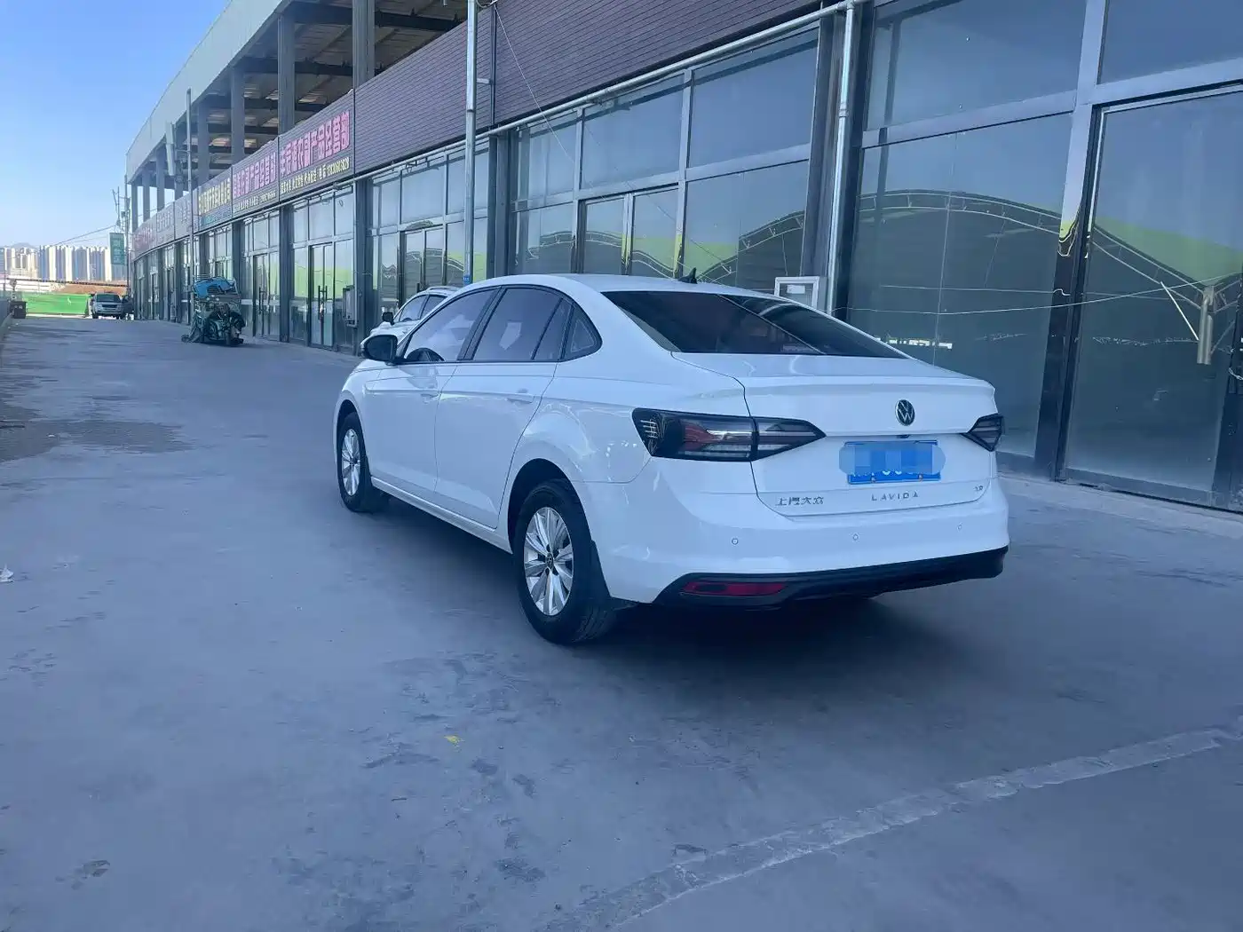 Volkswagen Lavida 2023 Xinrui 1.5L Auto Xinyi Edition фото 4