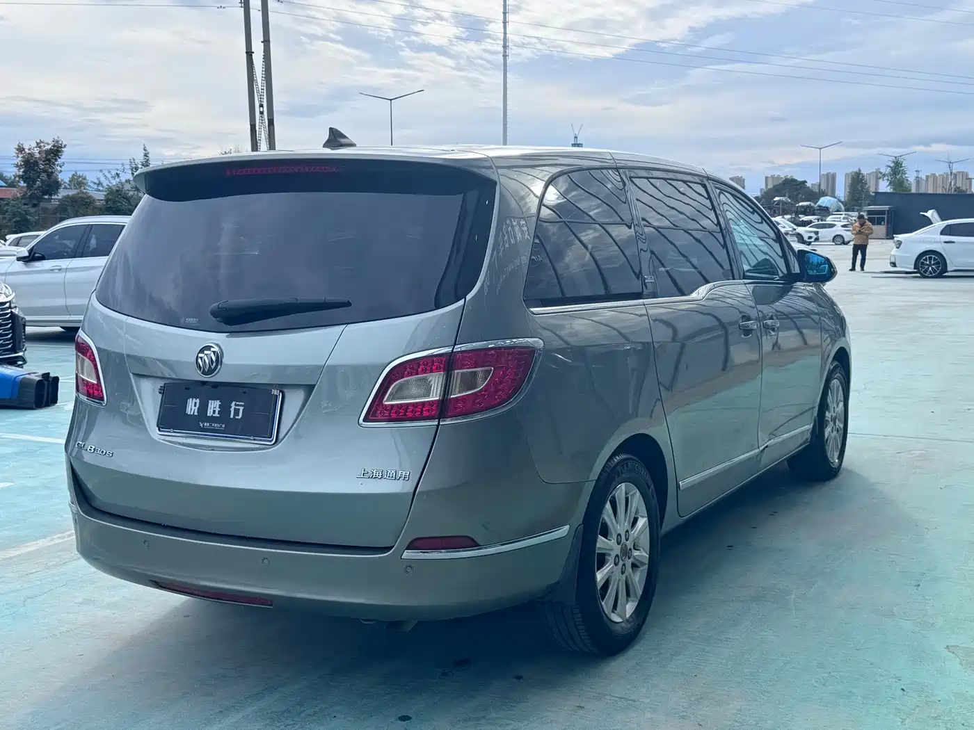 Buick GL8 2011 2011 3.0L XT Luxury Business Flagship