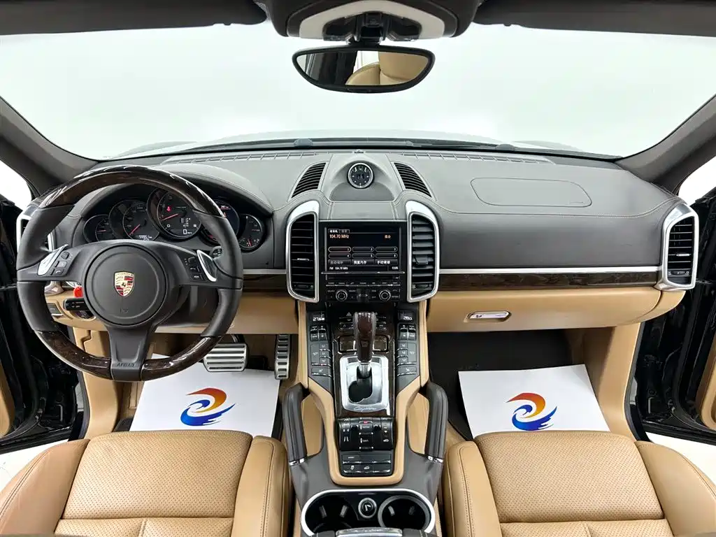 Porsche Cayenne 2011 Cayenne 3.0T фото 14