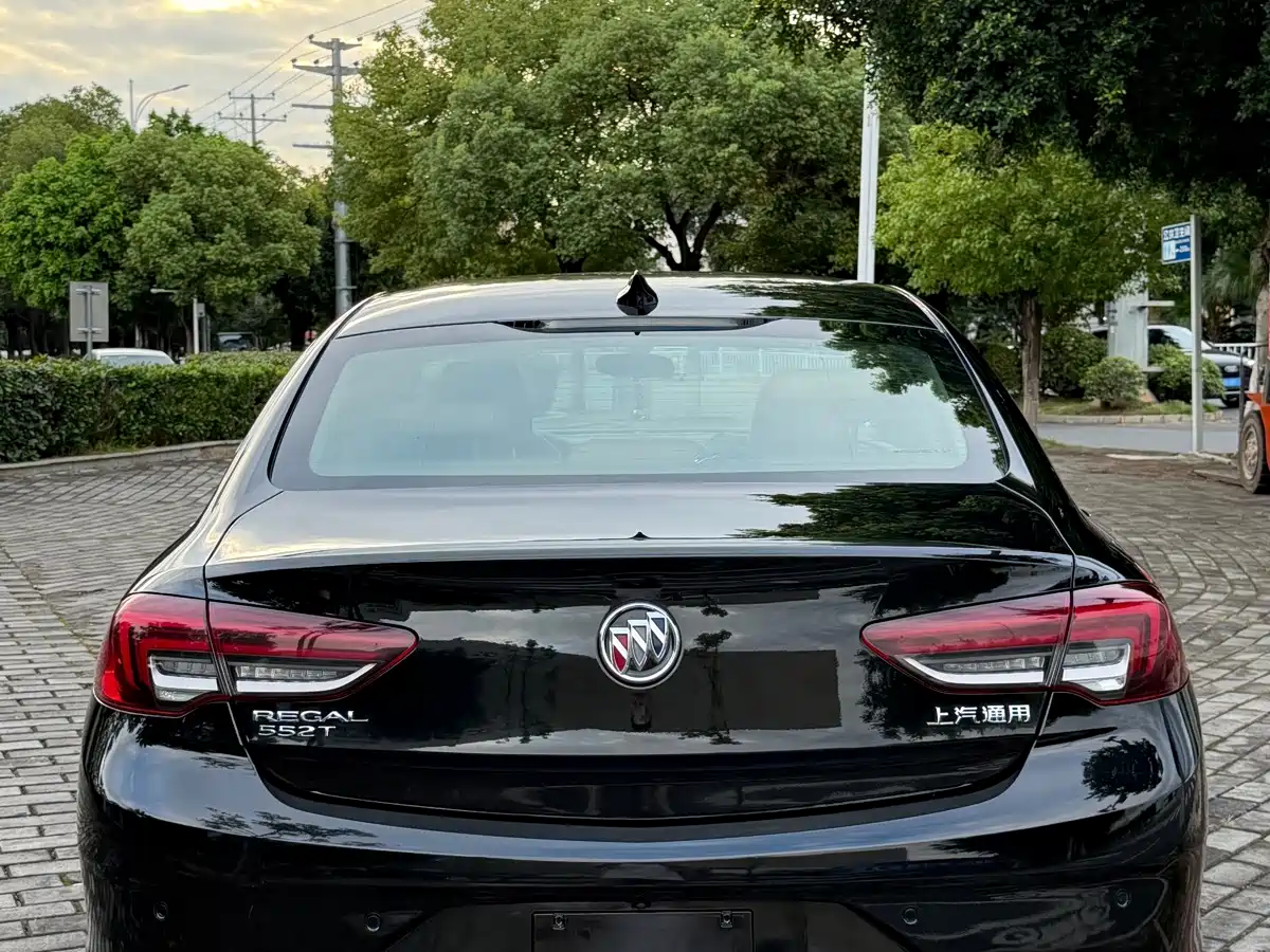 Фото 5 - Buick Regal