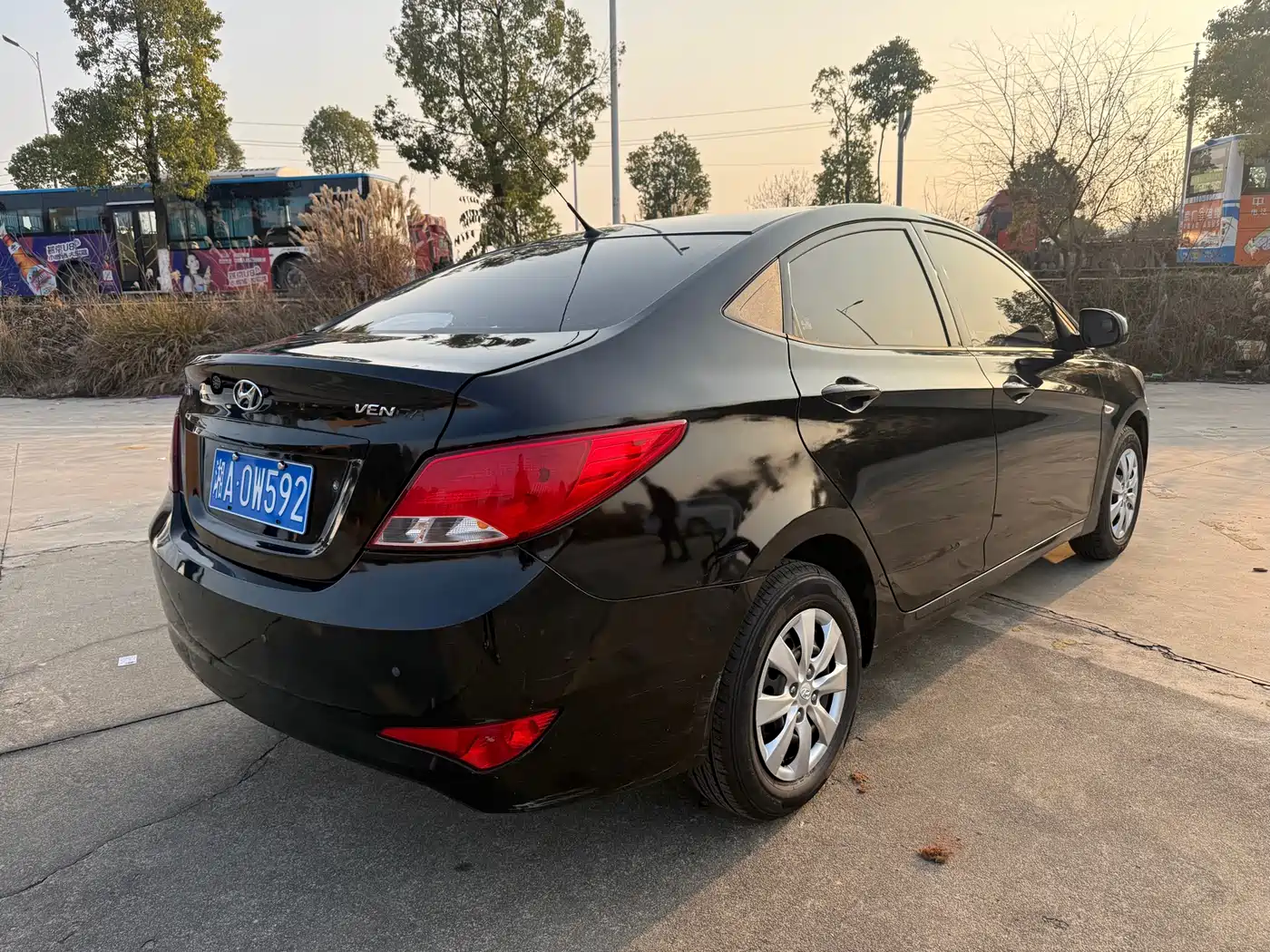Hyundai Verna 2014 1.4L Manual Top TOP фото 4