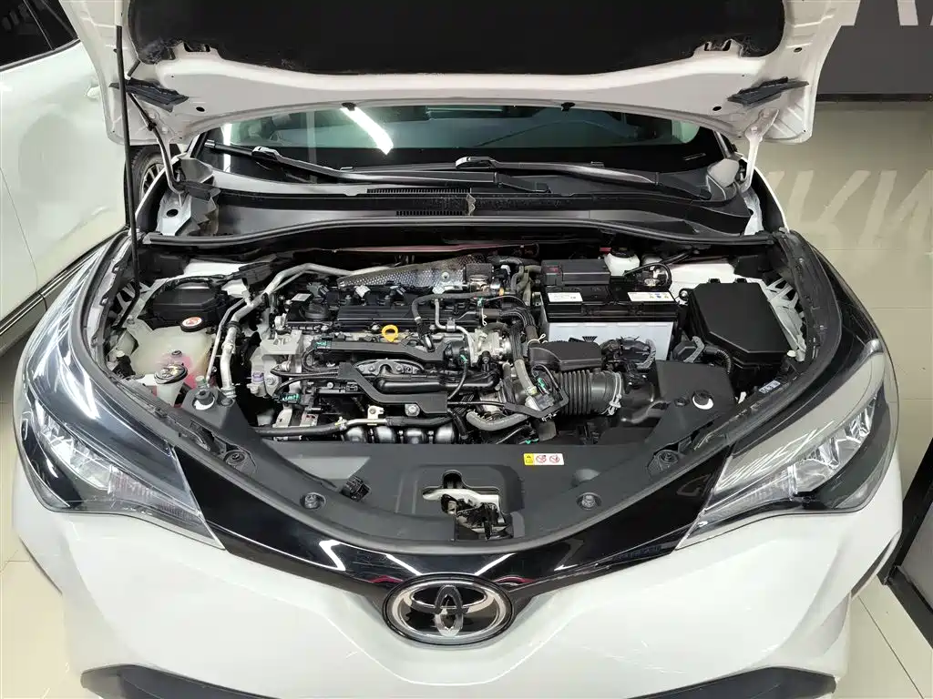Toyota C-HR 2021 2.0L Comfort Edition фото 20