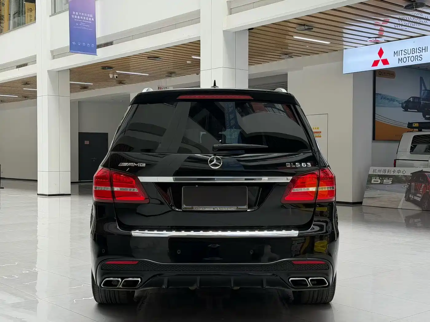 Mercedes-Benz GLS AMG 2016 AMG GLS 63 4MATIC фото 3