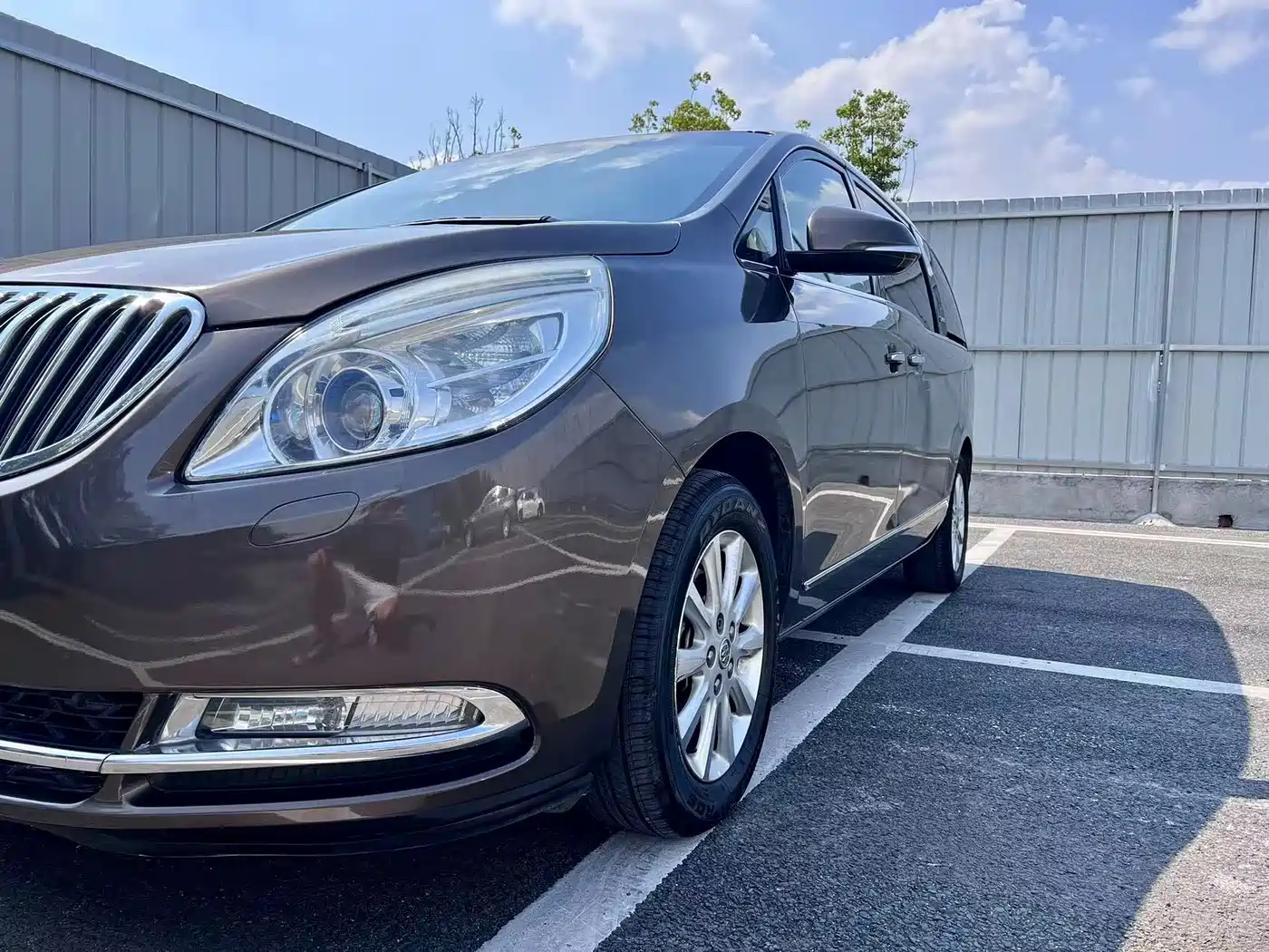 Фото 7 - Buick GL8