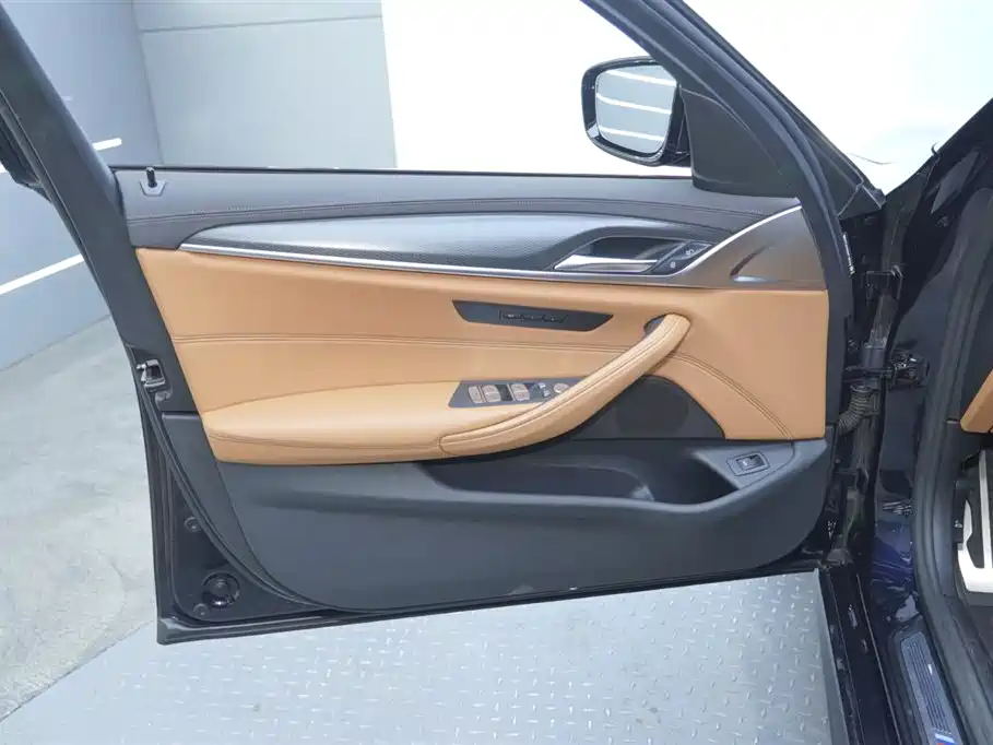 BMW 5 Series (Import) 2022 Facelift 525i M Sport Package фото 22