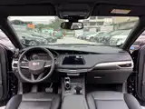 Photo 9 - Cadillac XT4