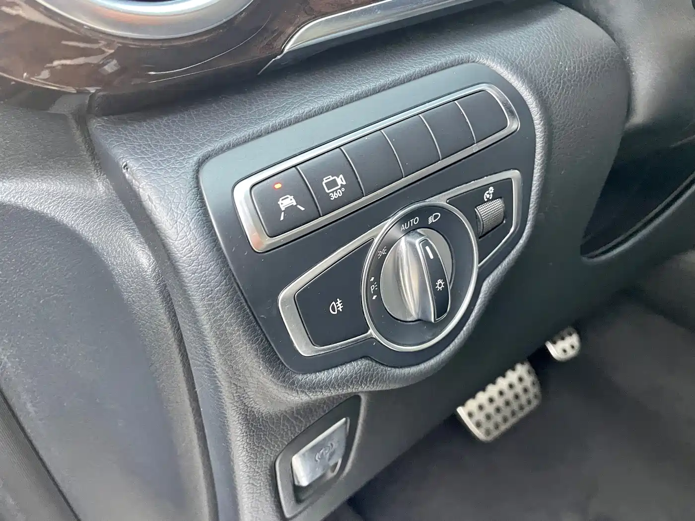 Mercedes-Benz V-Class 2017 Model V 260 L Premium Extended Edition фото 9