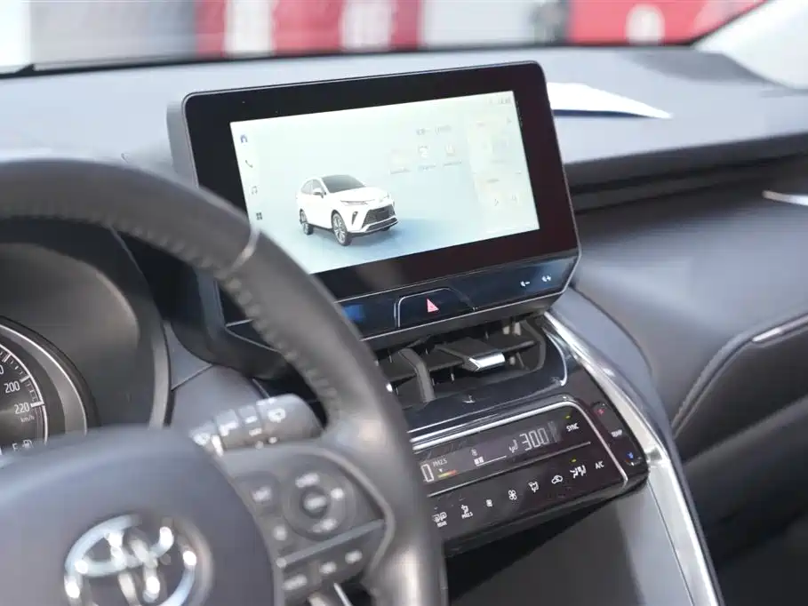 Toyota Venza 2023 2.0L CVT FWD Luxury фото 14