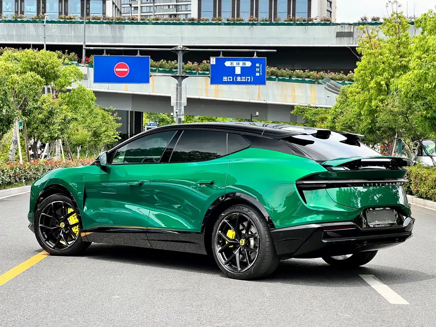 Lotus Cars ELETRE 2024 ELETRE L+ фото 15