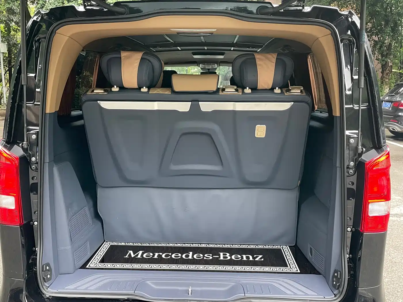 Mercedes-Benz Vito 2021 2.0T Business Edition 7-seater фото 9