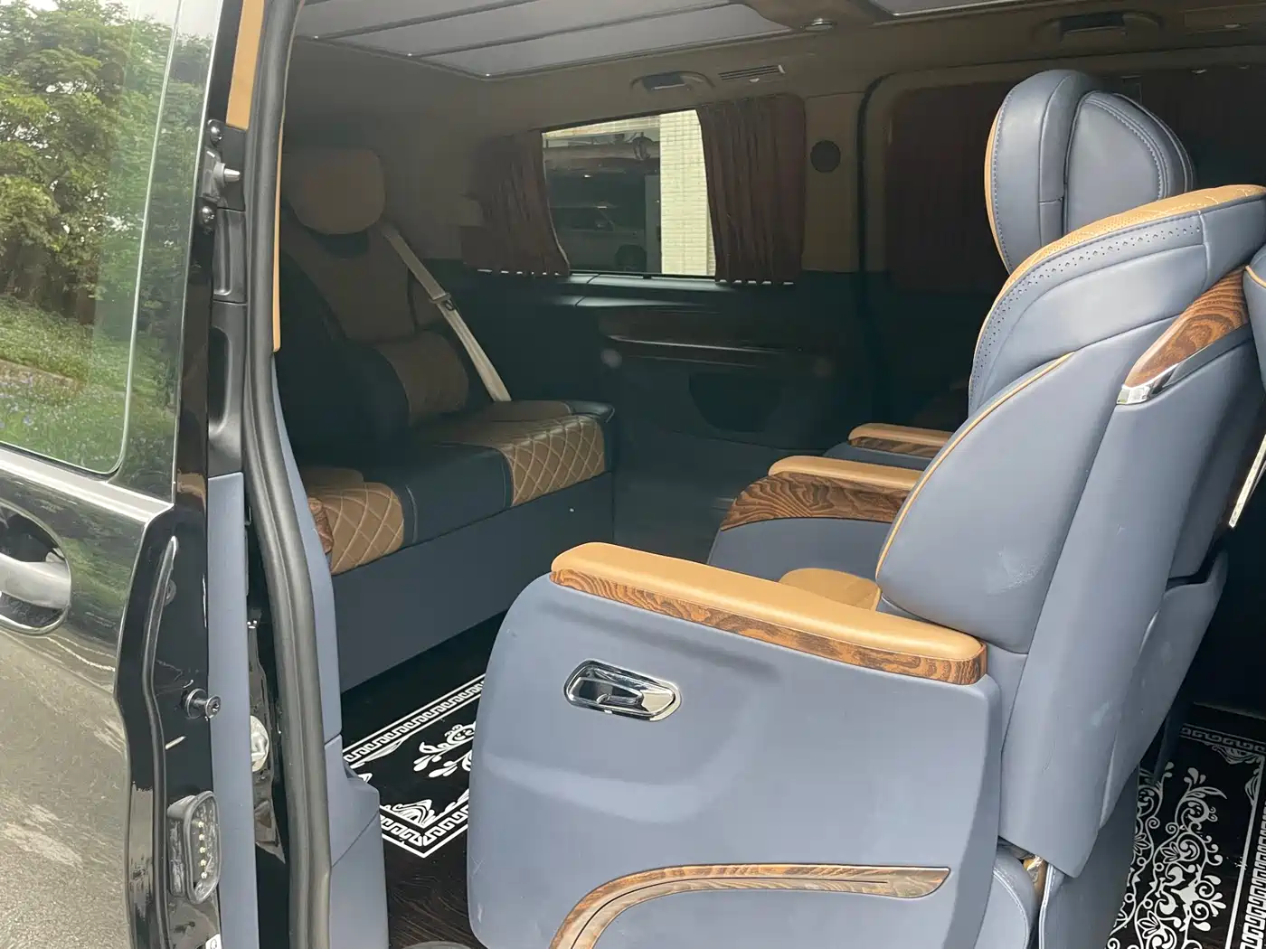 Mercedes-Benz Vito 2021 2.0T Business Edition 7-seater фото 16