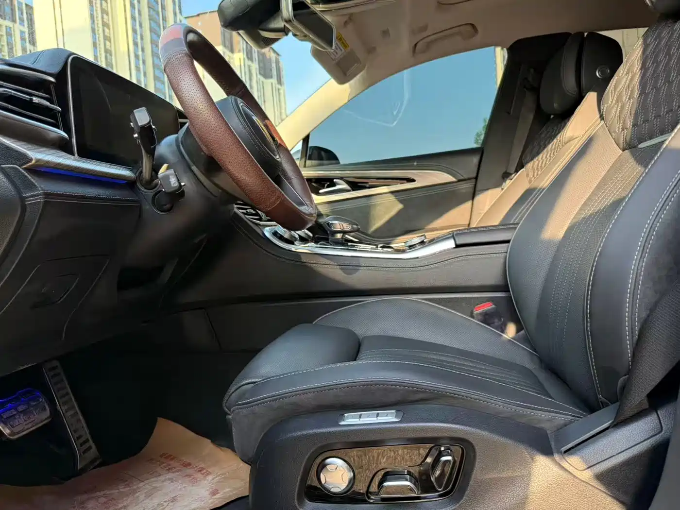Hongqi H9 2020 3.0T Smart Connection Qi Chang Edition фото 4