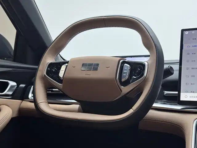 Geely Galaxy Galaxy A7 2025 EM-i фото 13