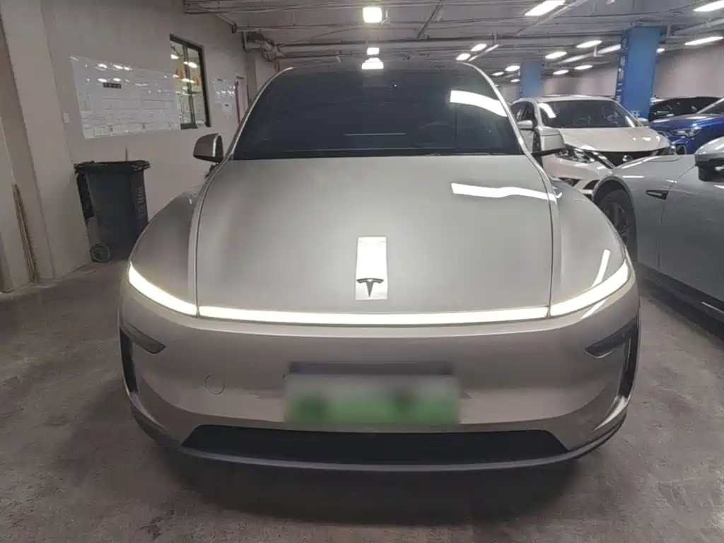 Tesla Model Y L 2025 2025 Facelift Long Range AWD