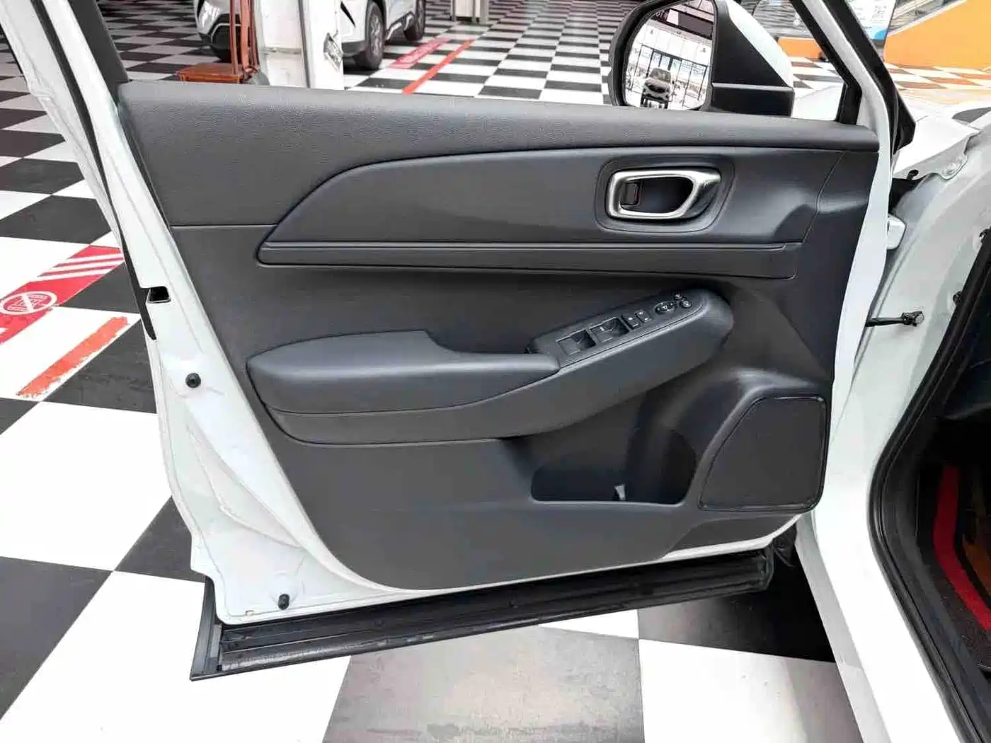Photo 7 - Honda Vezel
