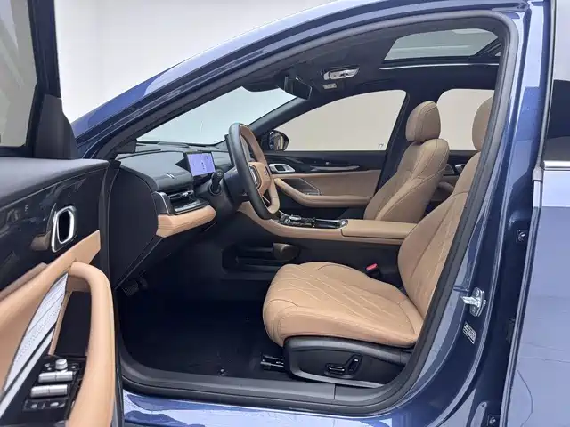 Geely Galaxy Galaxy A7 2025 EM-i фото 10