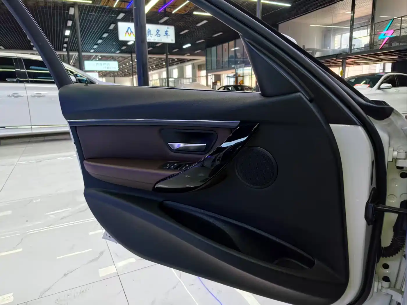 BMW 3 Series 2018 320Li Fashion Style фото 13