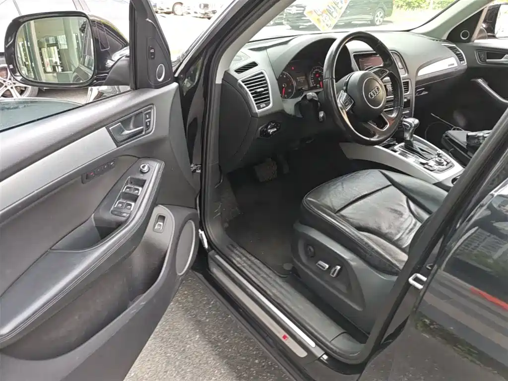 Audi Q5 (Import) 2013 45 TFSI quattro Sport фото 23