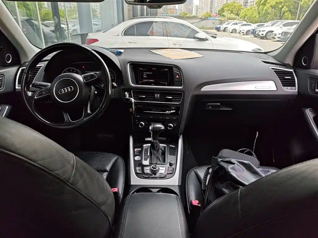Audi Q5 (Import) 2013 45 TFSI quattro Sport фото 16