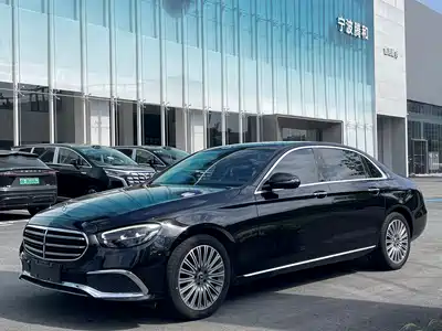 Mercedes-Benz E