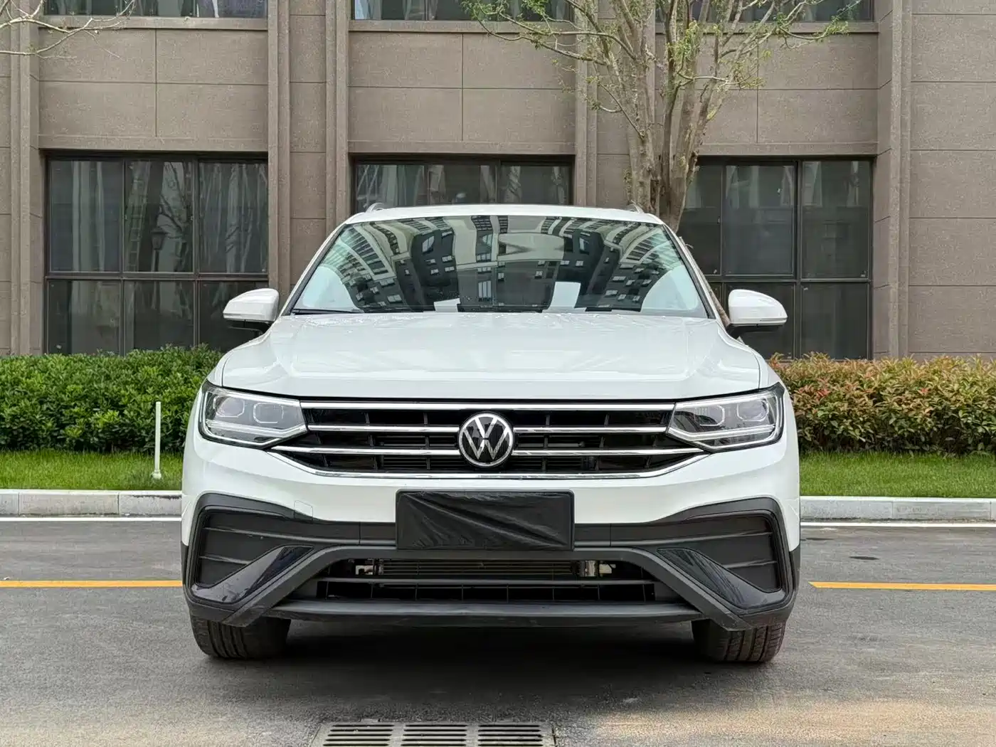Volkswagen Tiguan L 2023 300TSI Automatic 2WD Smart Enjoyment Edition фото 2