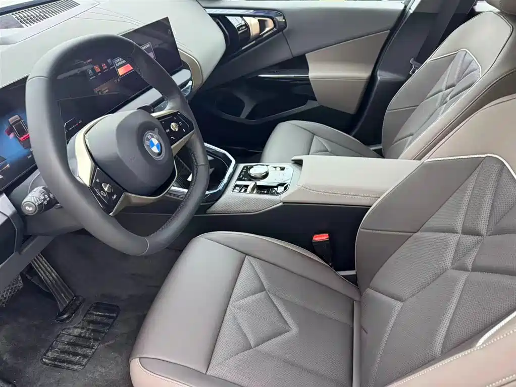 BMW X3 2025 xDrive25L Luxury Package фото 8