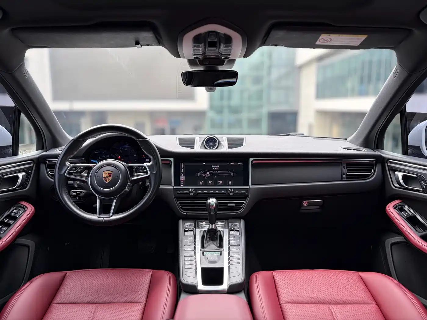 Porsche Macan 2018 Macan 2.0T фото 10