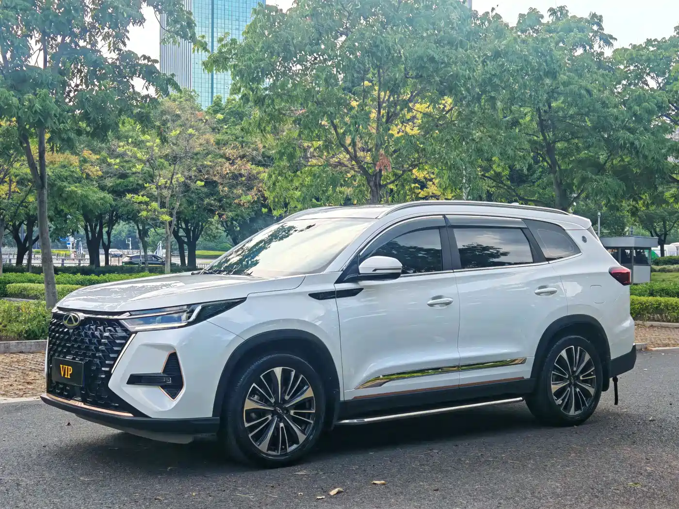 Chery Tiggo 8 PRO 2024 2024 Champion Edition 390T 2WD Peak Edition 5-Seater