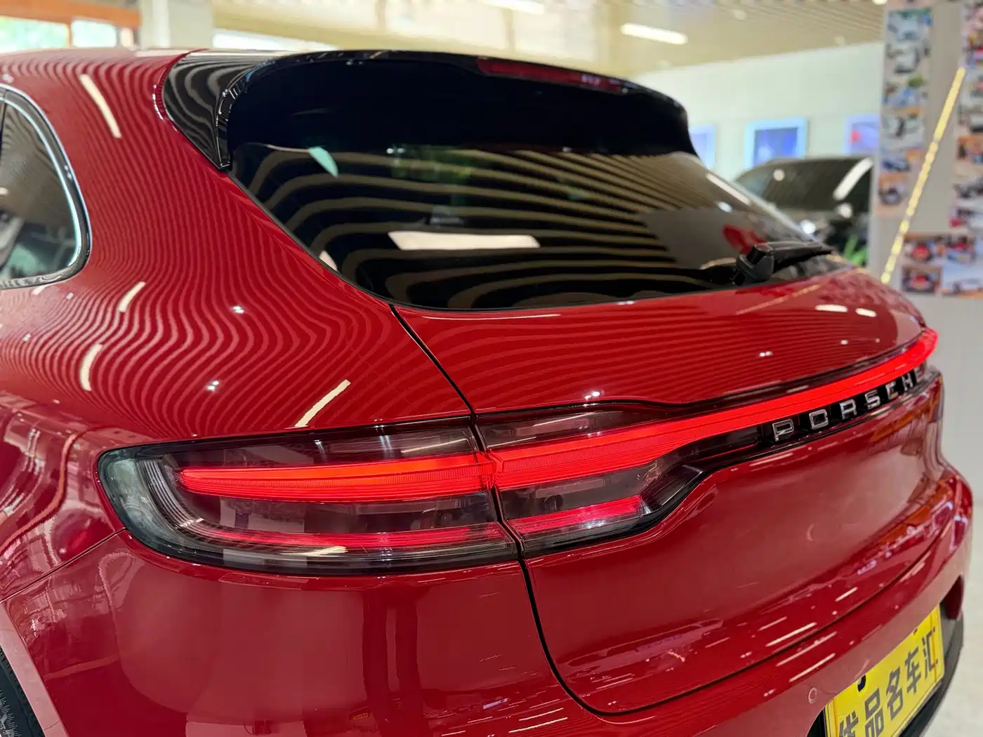Porsche Macan 2018 Macan 2.0T фото 8