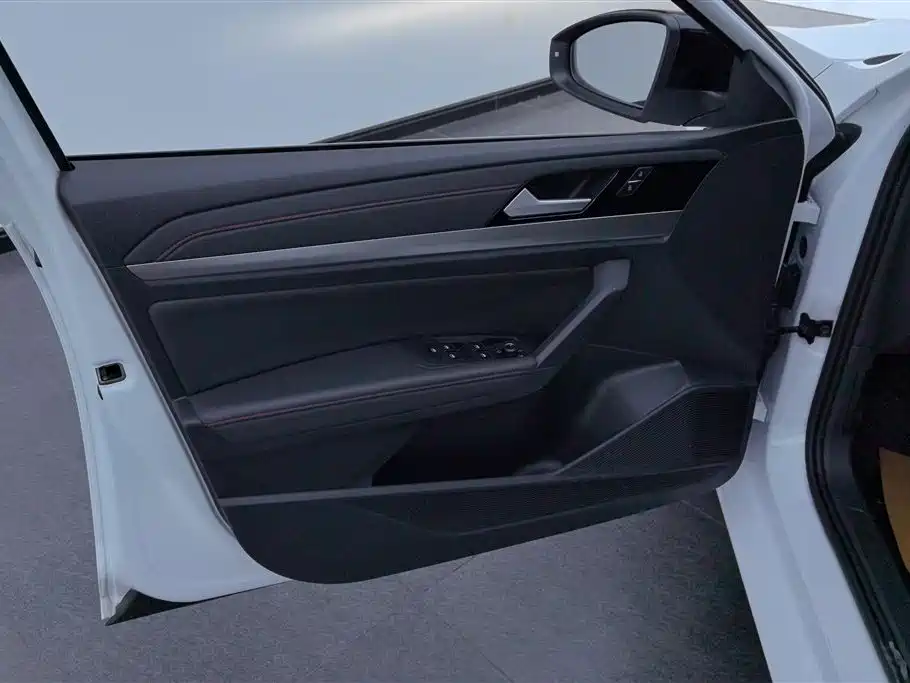 Volkswagen Lavida 2024 Model 300TSI DSG Starlight Leading Edition фото 7