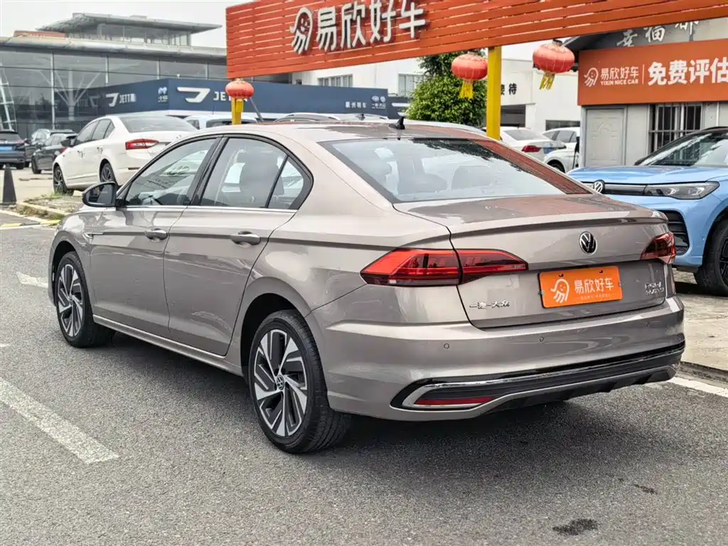 Volkswagen Bora 2024 300TSI DSG Premium Ride Edition фото 9