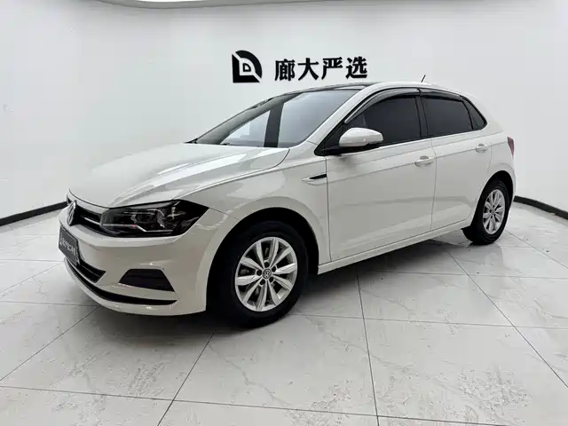 Volkswagen Polo Plus 1.5L, Автомат, Техно