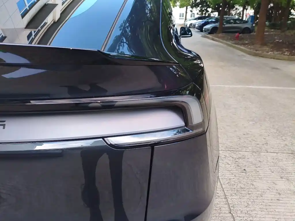 Tesla Model Y L 2025 2025 Facelift Long Range AWD