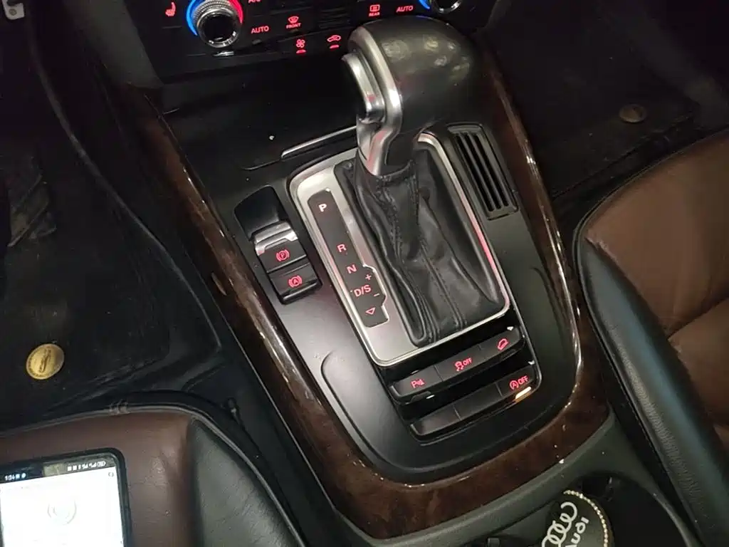 Audi Q5 2016 40 TFSI Technology Model фото 14