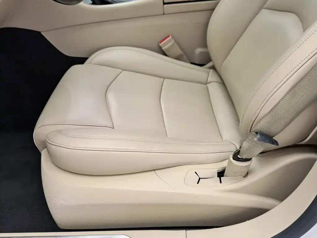 Фото 20 - Cadillac CT6