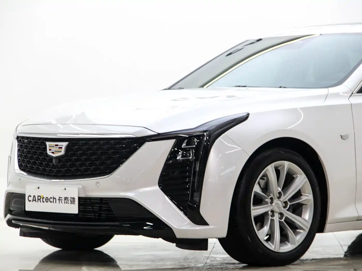 Cadillac CT5 2024 28T Luxury Model Pro фото 26