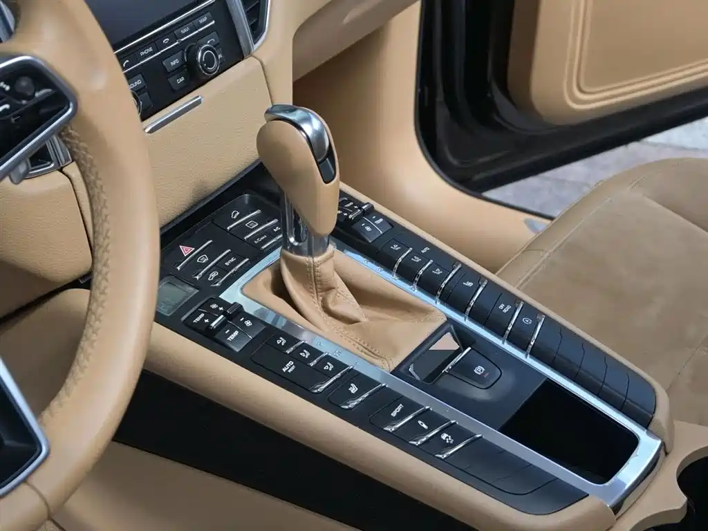 Porsche Macan 2014 Macan 2.0T фото 8