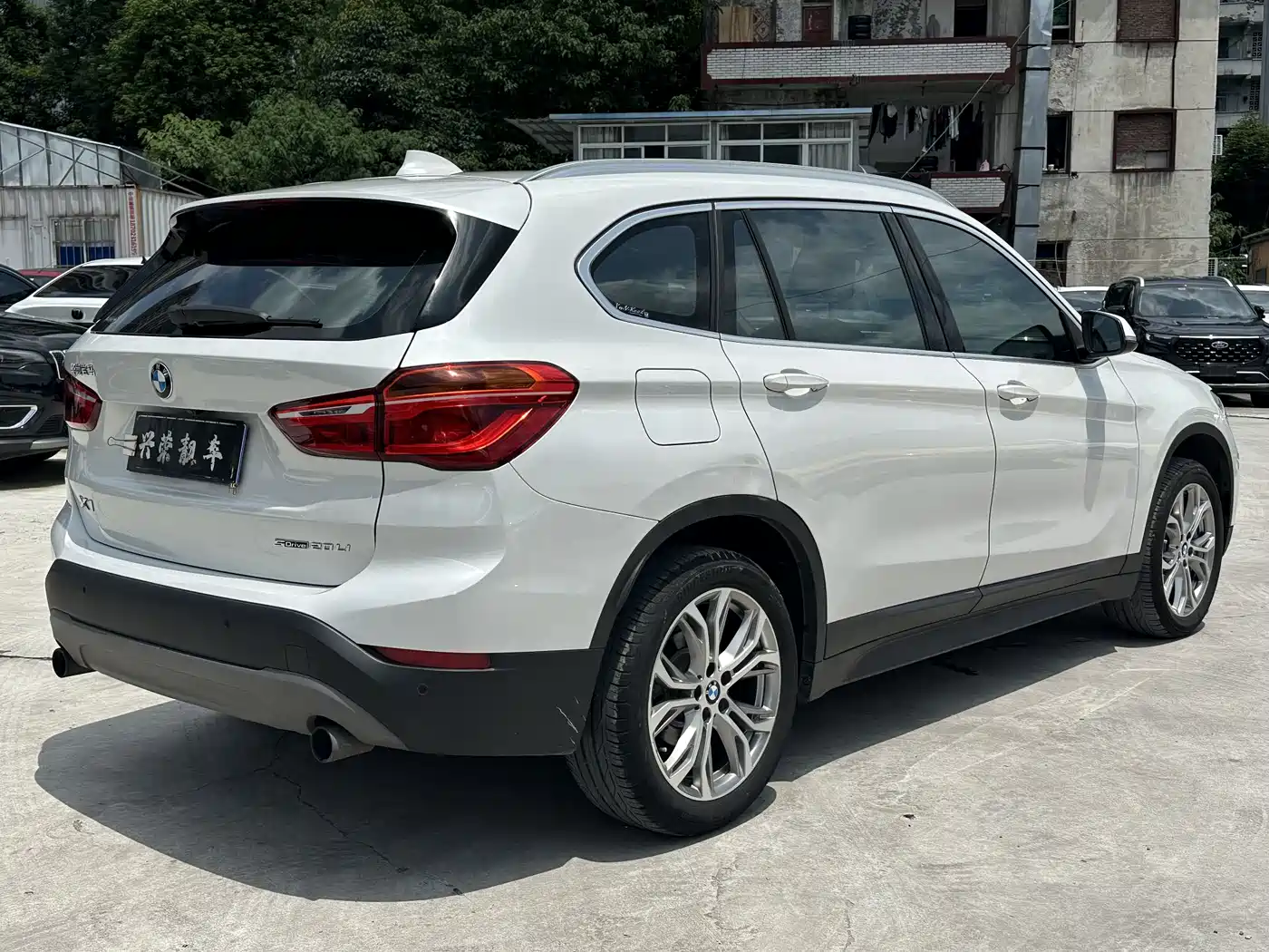 BMW X1 2019 sDrive20Li Leading Model фото 5