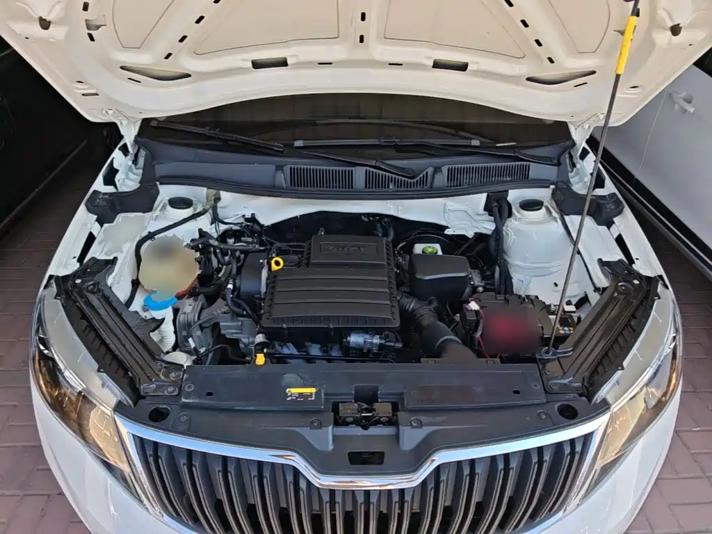 SKODA KOMICK