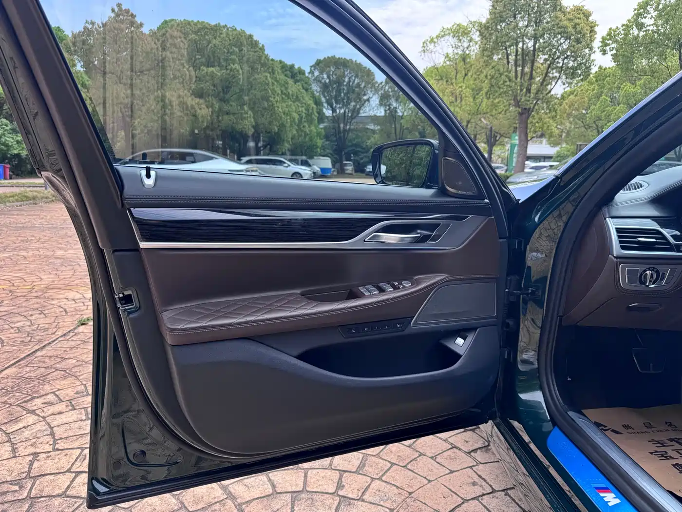 BMW 7 Series 2019 740Li Premium Luxury Package фото 6