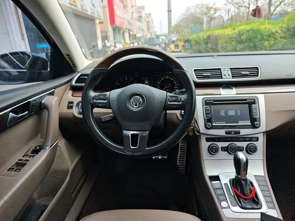 Volkswagen Magotan 2015 1.8TSI Premium фото 3